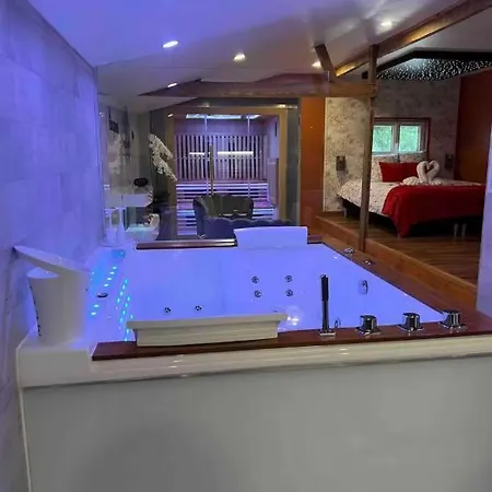 Σαλέ Romantique Avec Et Sauna Prives Saint-Gilles-de-Cretot